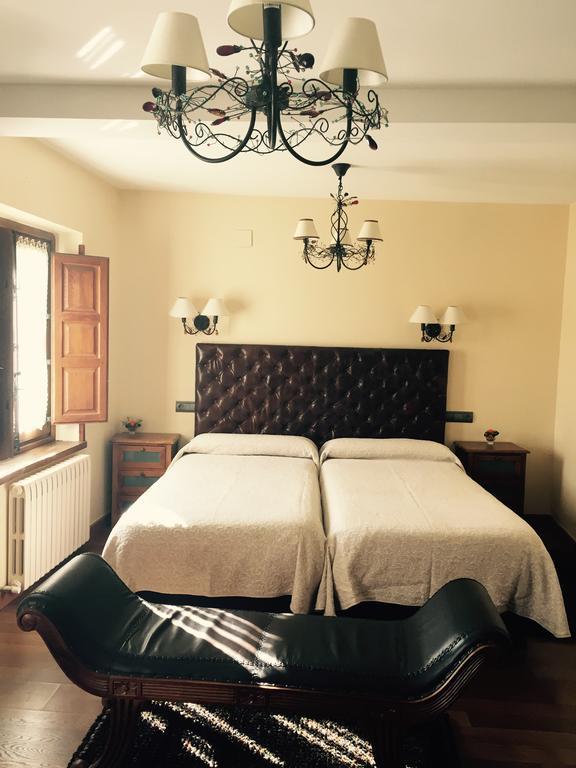 Hostal El Resbalon Cervera De Pisuerga Luaran gambar
