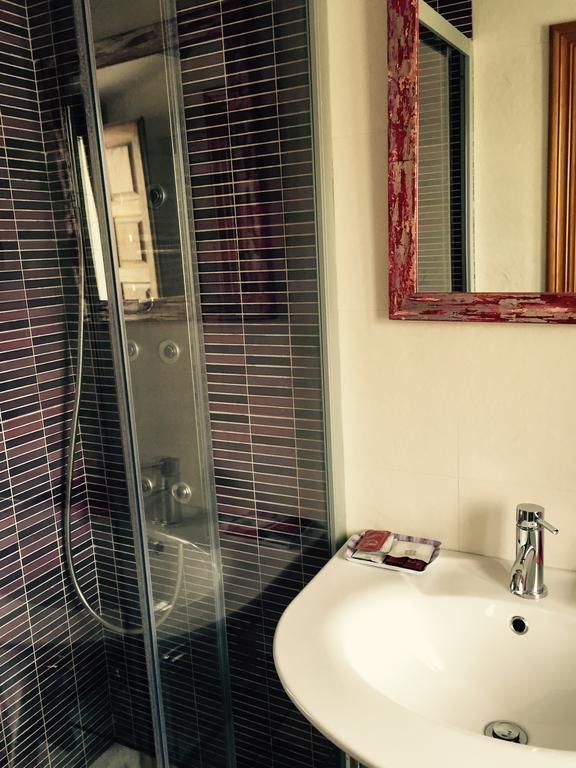 Hostal El Resbalon Cervera De Pisuerga Bilik gambar