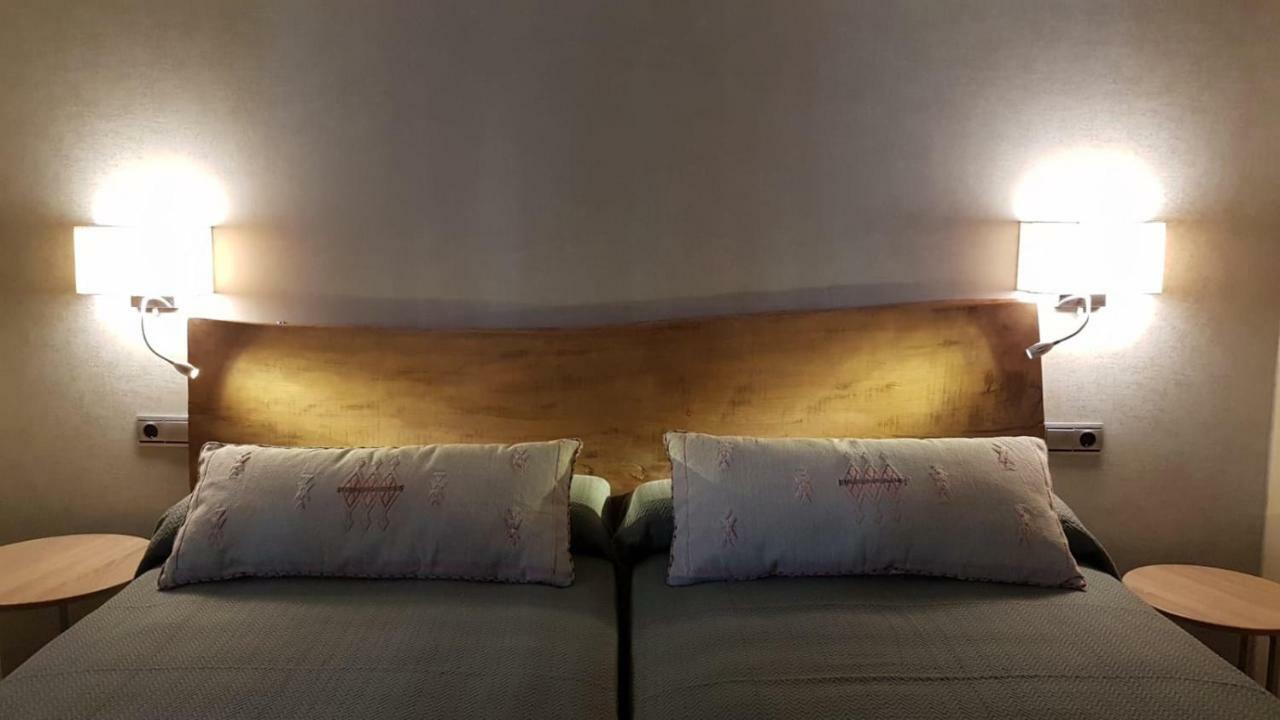 Hostal El Resbalon Cervera De Pisuerga Luaran gambar
