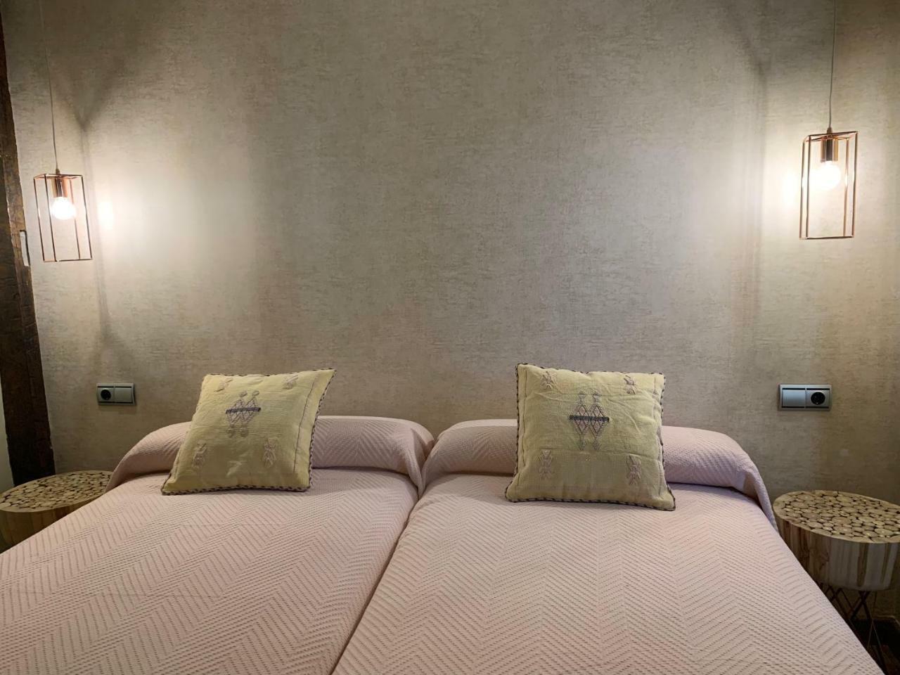 Hostal El Resbalon Cervera De Pisuerga Luaran gambar