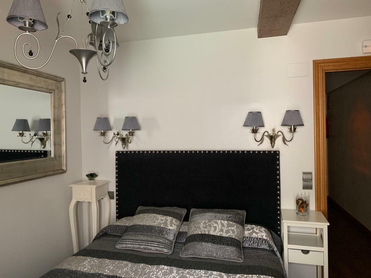 Hostal El Resbalon Cervera De Pisuerga Luaran gambar