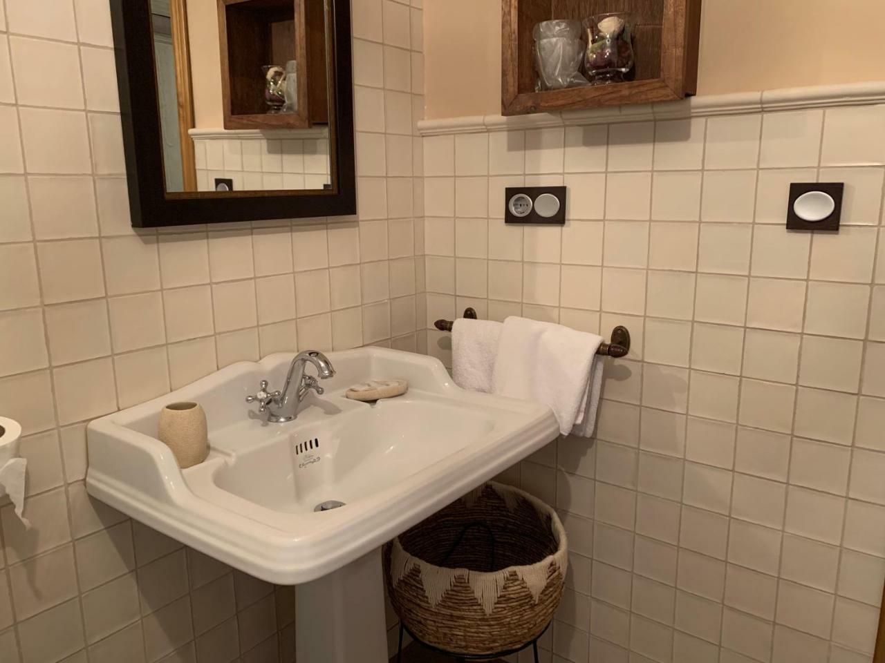 Hostal El Resbalon Cervera De Pisuerga Luaran gambar